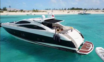 Luxury yacht charter in Nassau the Bahamas